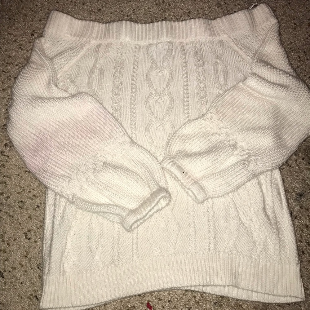 White Sweater-Size Medium